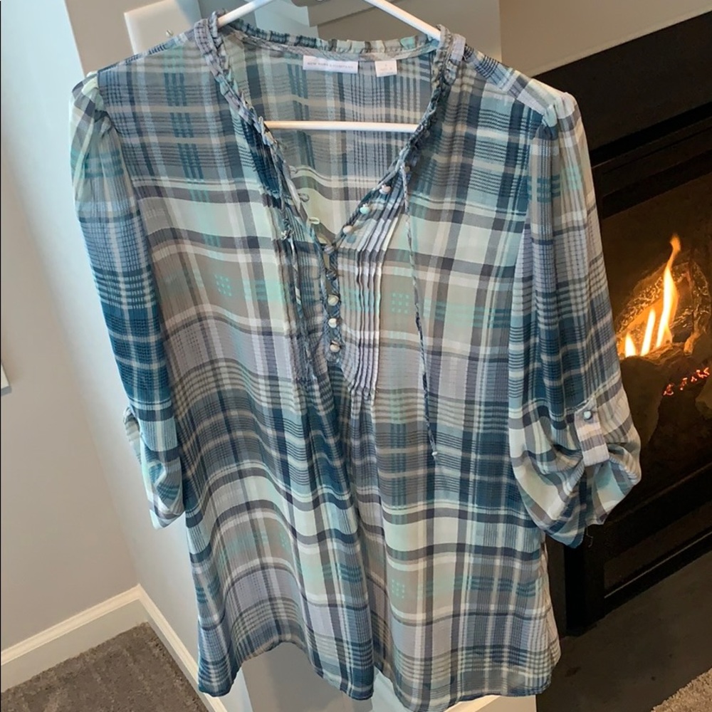 New York and Company Size Small Top